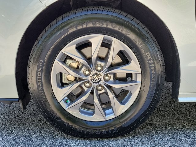 2025 Toyota Sienna XLE