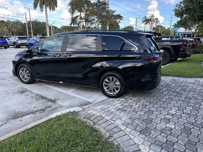2026 Toyota Sienna XLE