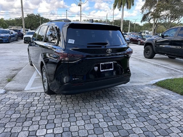 2026 Toyota Sienna XLE