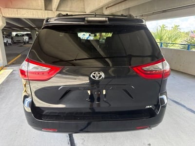 2020 Toyota Sienna XLE Auto Access Seat