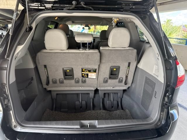 2020 Toyota Sienna XLE Auto Access Seat