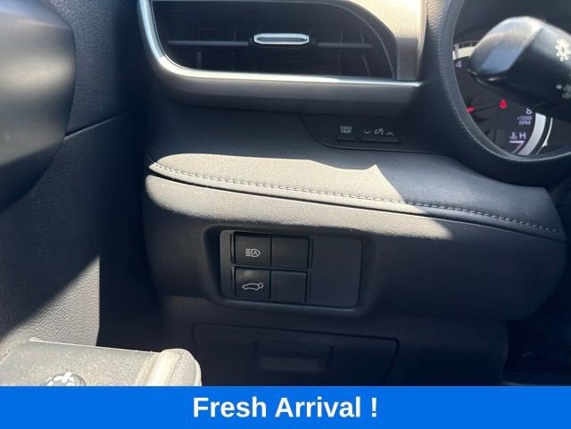 2021 Toyota Highlander L