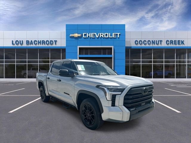 2022 Toyota Tundra 4WD SR5