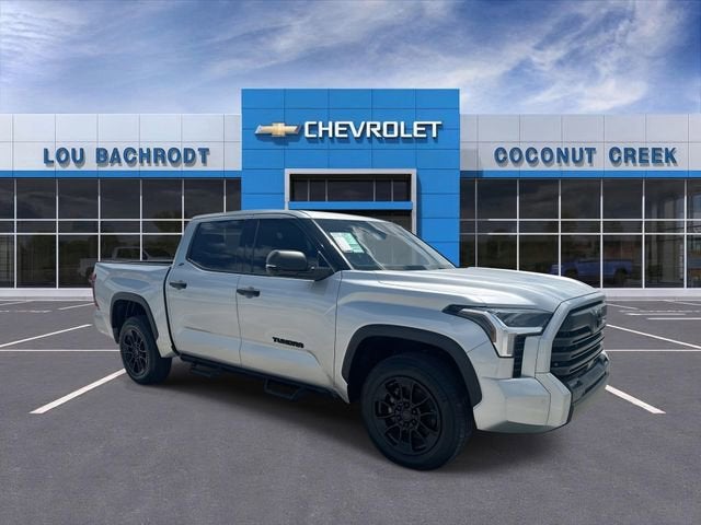 2022 Toyota Tundra 4WD SR5