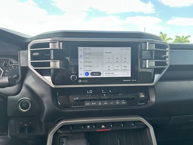 2022 Toyota Tundra 4WD SR5