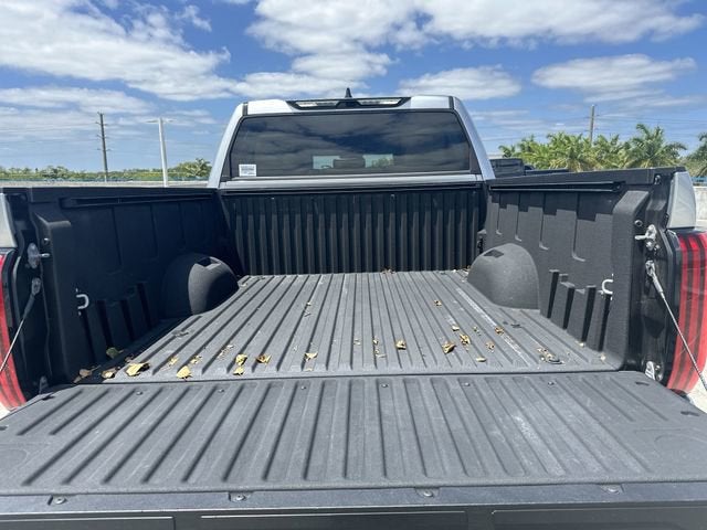 2022 Toyota Tundra 4WD SR5