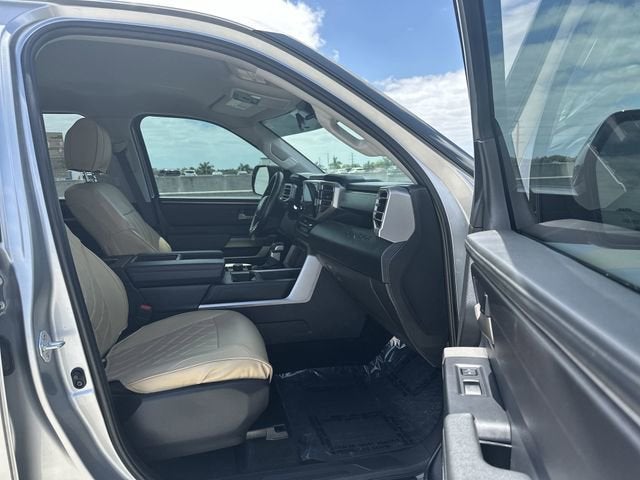 2022 Toyota Tundra 4WD SR5