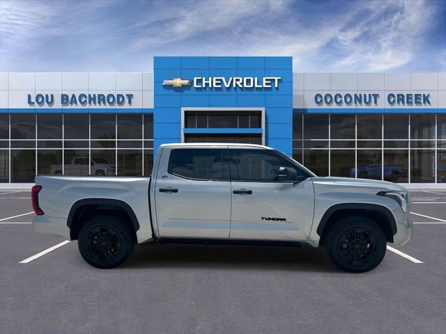 2022 Toyota Tundra 4WD SR5