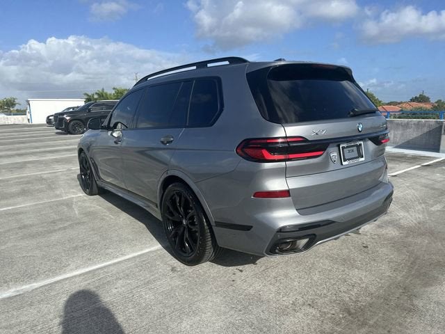 2024 BMW X7 xDrive40i