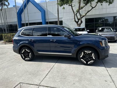 2023 Kia Telluride S