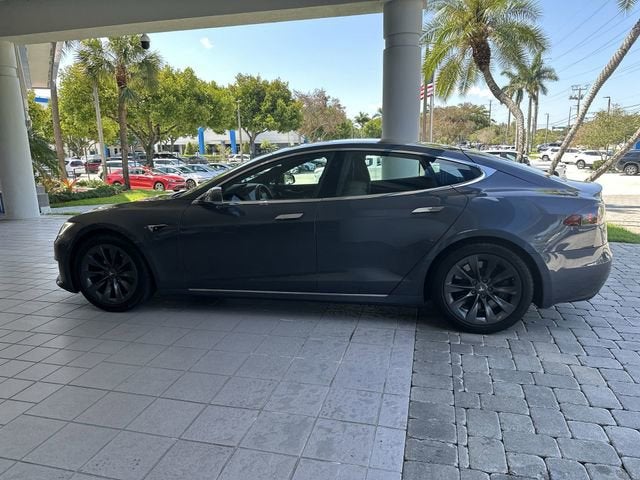 2020 Tesla Model S Long Range