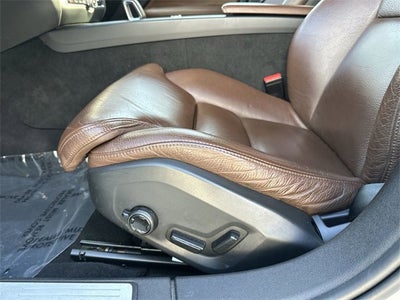 2024 Volvo S60 Ultimate Dark Theme