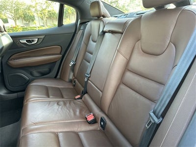 2024 Volvo S60 Ultimate Dark Theme