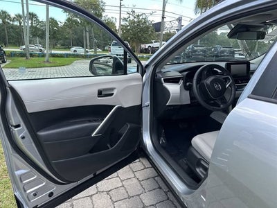 2023 Toyota Corolla Cross LE
