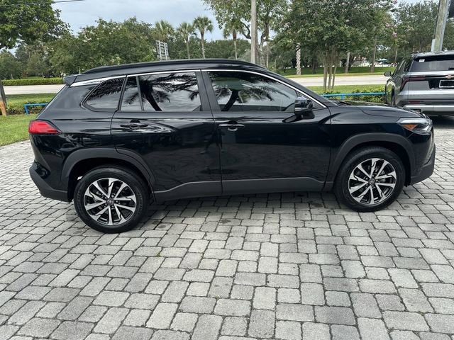 2025 Toyota Corolla Cross XLE