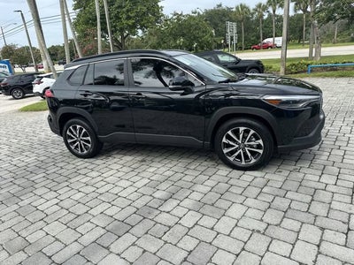 2025 Toyota Corolla Cross XLE
