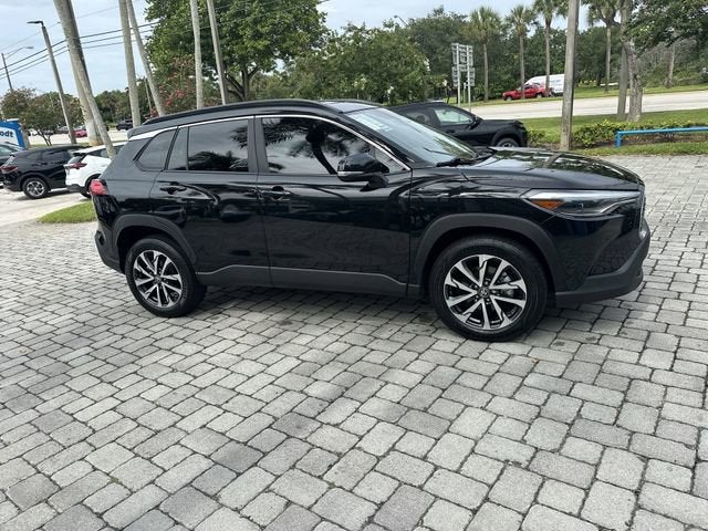 2025 Toyota Corolla Cross XLE