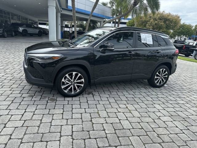 2025 Toyota Corolla Cross XLE