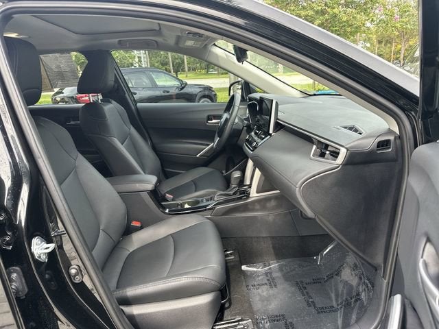 2025 Toyota Corolla Cross XLE