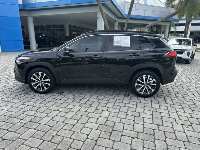 2025 Toyota Corolla Cross XLE