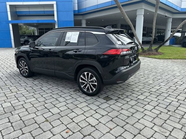 2025 Toyota Corolla Cross XLE
