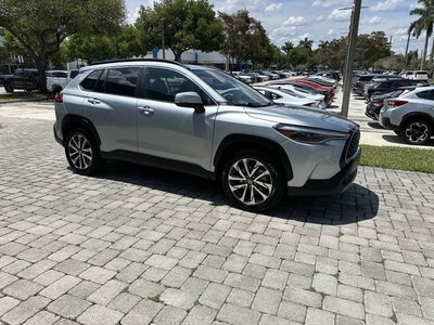 2023 Toyota Corolla Cross XLE
