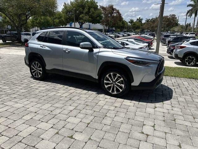2023 Toyota Corolla Cross XLE