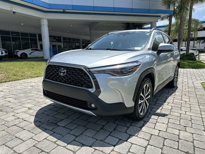 2023 Toyota Corolla Cross XLE