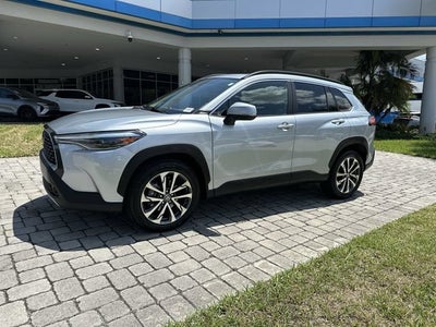 2023 Toyota Corolla Cross XLE