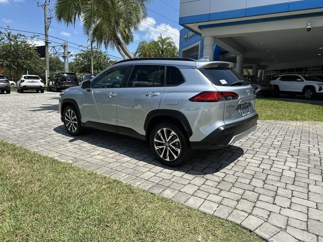 2023 Toyota Corolla Cross XLE