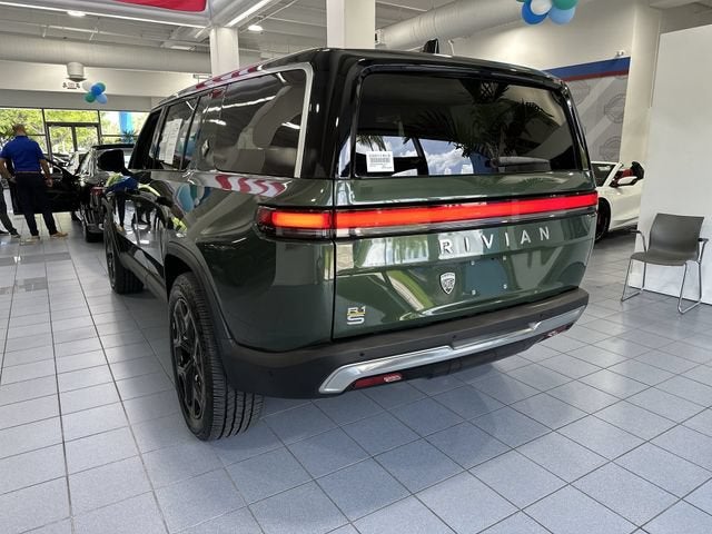 2023 RIVIAN R1S Adventure