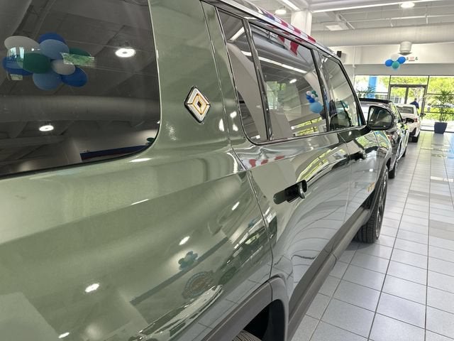 2023 RIVIAN R1S Adventure