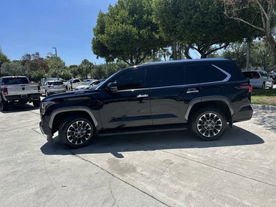 2024 Toyota Sequoia SR5
