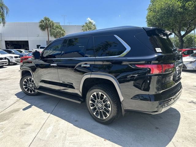 2024 Toyota Sequoia SR5