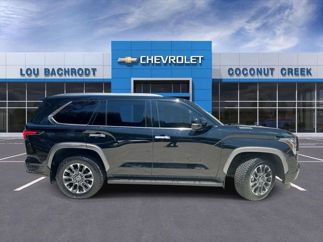 2024 Toyota Sequoia SR5