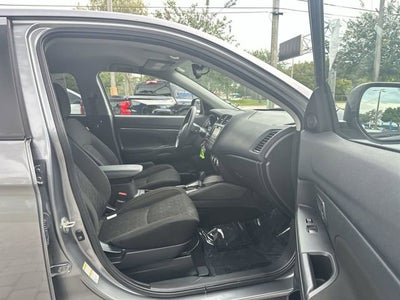 2023 Mitsubishi Outlander Sport ES