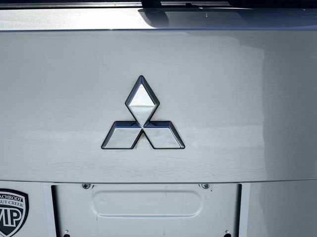 2024 Mitsubishi Outlander ES