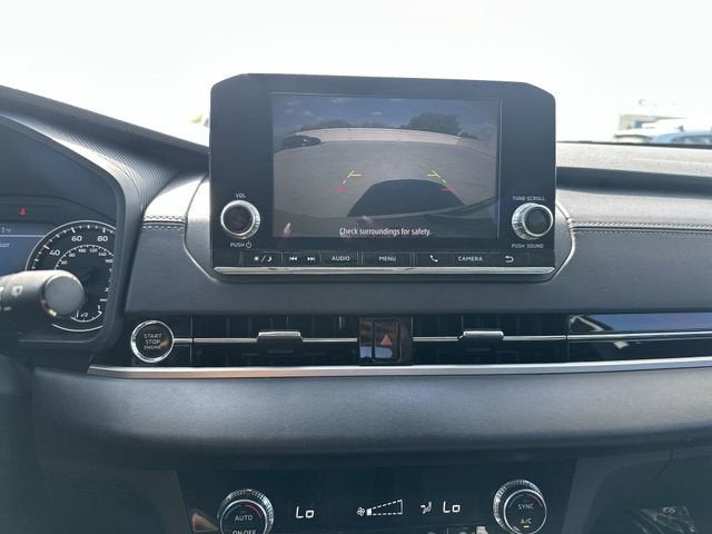 2024 Mitsubishi Outlander ES