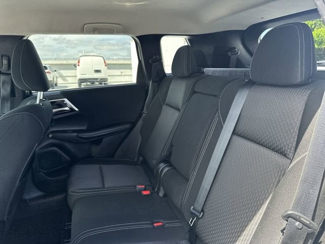 2024 Mitsubishi Outlander ES