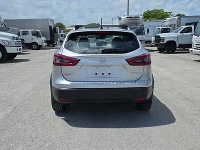 2022 Nissan Rogue Sport SV