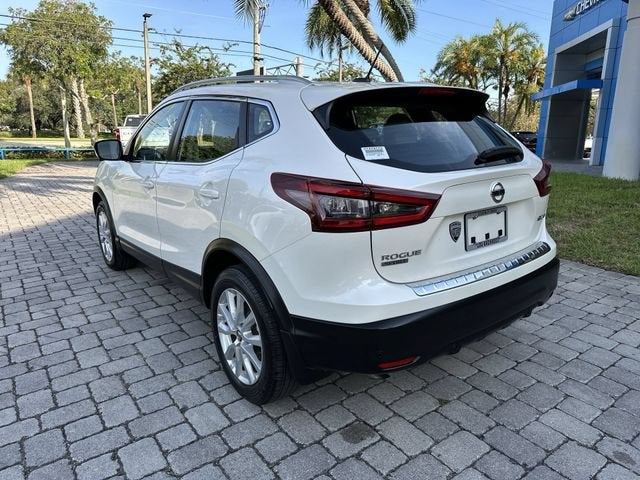 2022 Nissan Rogue Sport SV