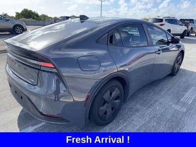 2025 Toyota Prius Plug-In Hybrid SE