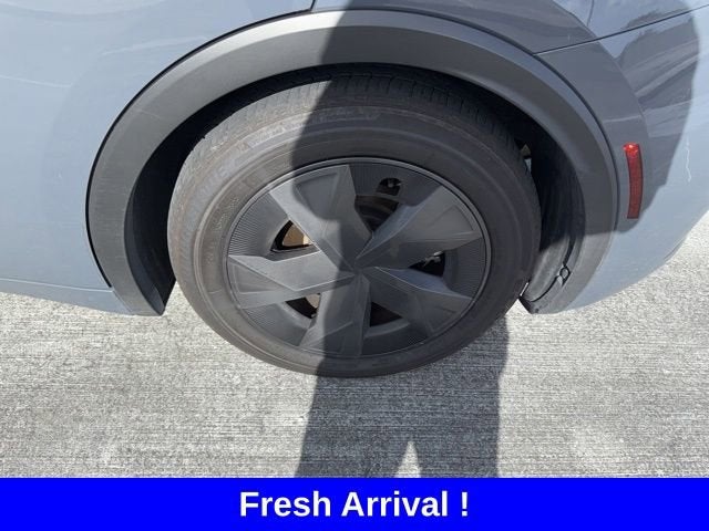 2025 Toyota Prius Plug-In Hybrid SE