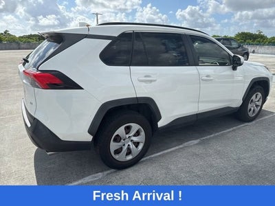 2019 Toyota RAV4 LE