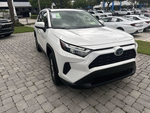 2023 Toyota RAV4 Hybrid XLE