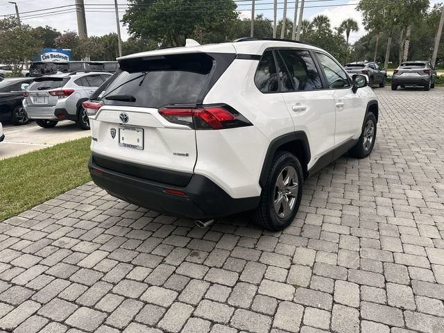 2023 Toyota RAV4 Hybrid XLE