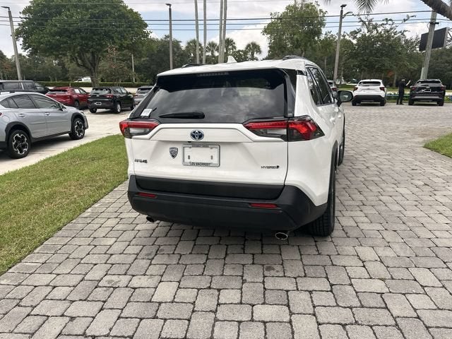 2023 Toyota RAV4 Hybrid XLE