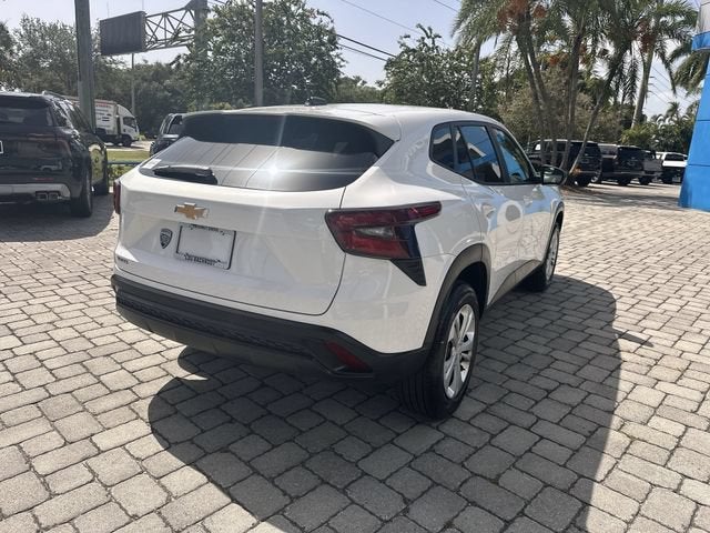 2025 Chevrolet Trax LS