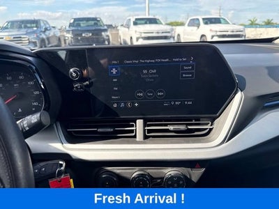 2025 Chevrolet Trax LS
