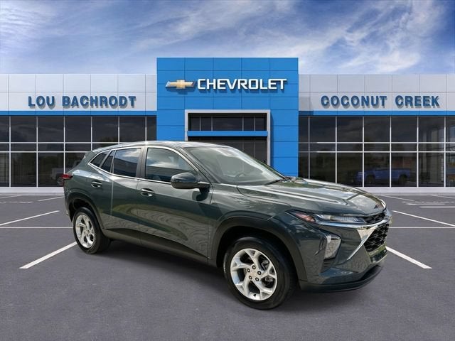 2025 Chevrolet Trax LS